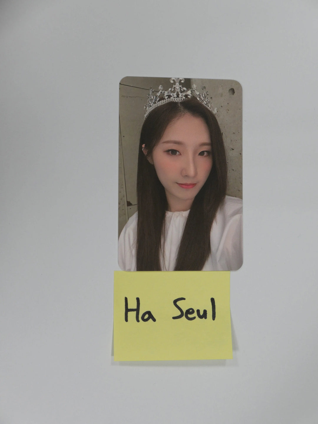 Loona 1st Anniversary Membership Event Official Photocard &amp; Postcard - HALLYUSUPERSTORE