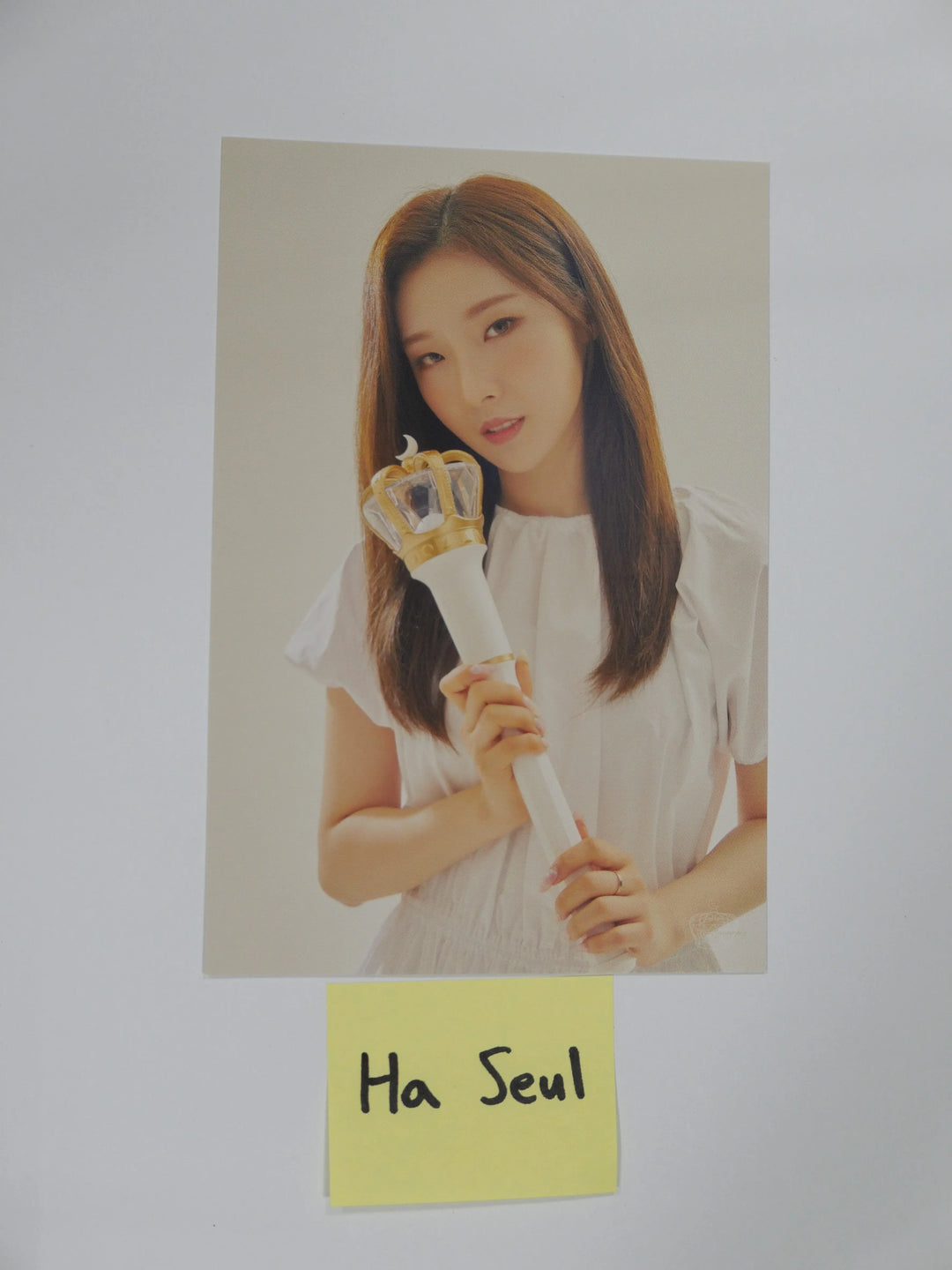 Loona 1st Anniversary Membership Event Official Photocard &amp; Postcard - HALLYUSUPERSTORE