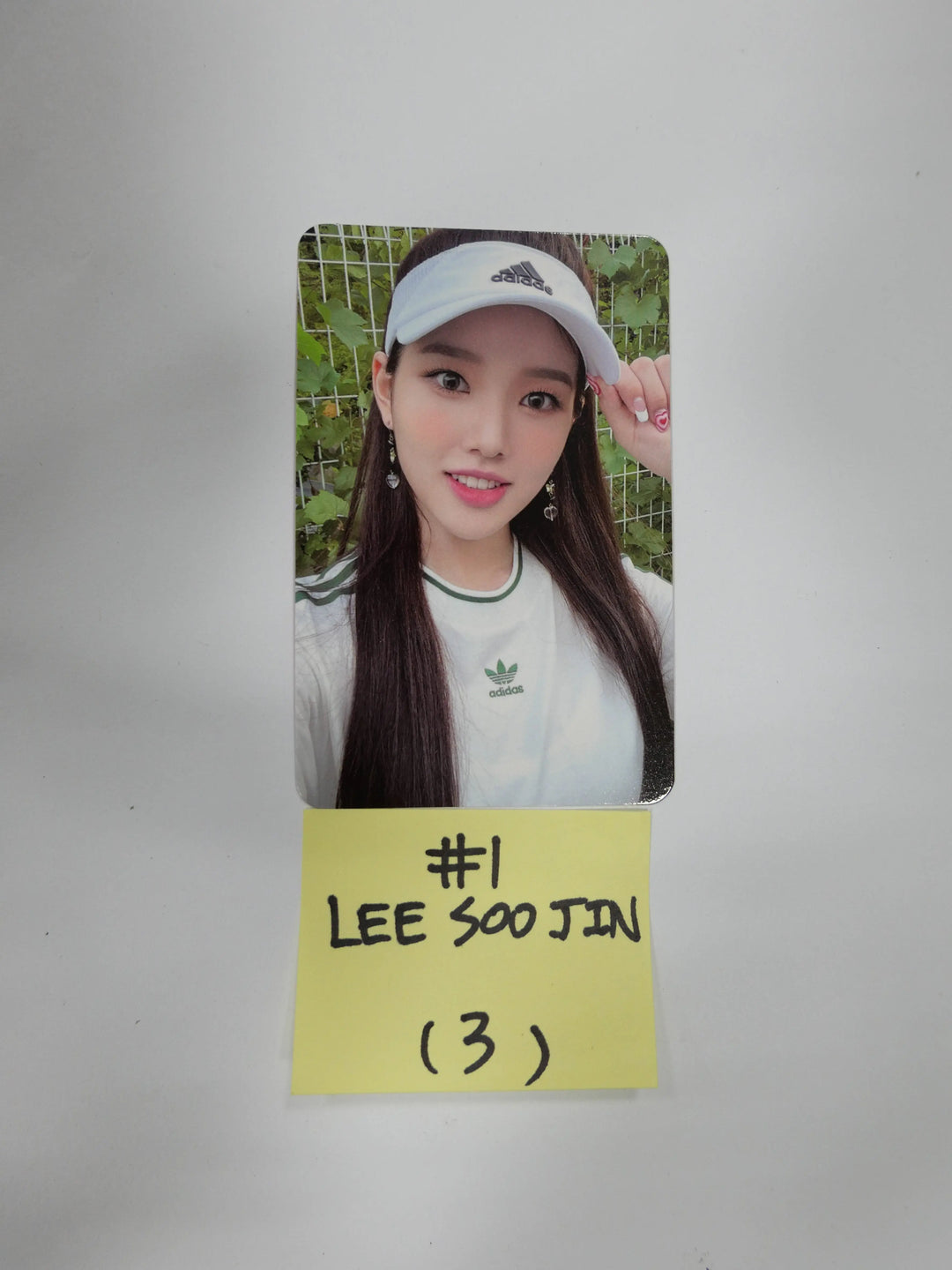 Weeekly - Play Game: Holiday - Official Photocard - HALLYUSUPERSTORE