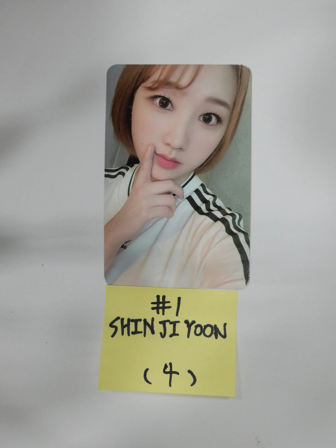 Weeekly - Play Game: Holiday - Official Photocard - HALLYUSUPERSTORE
