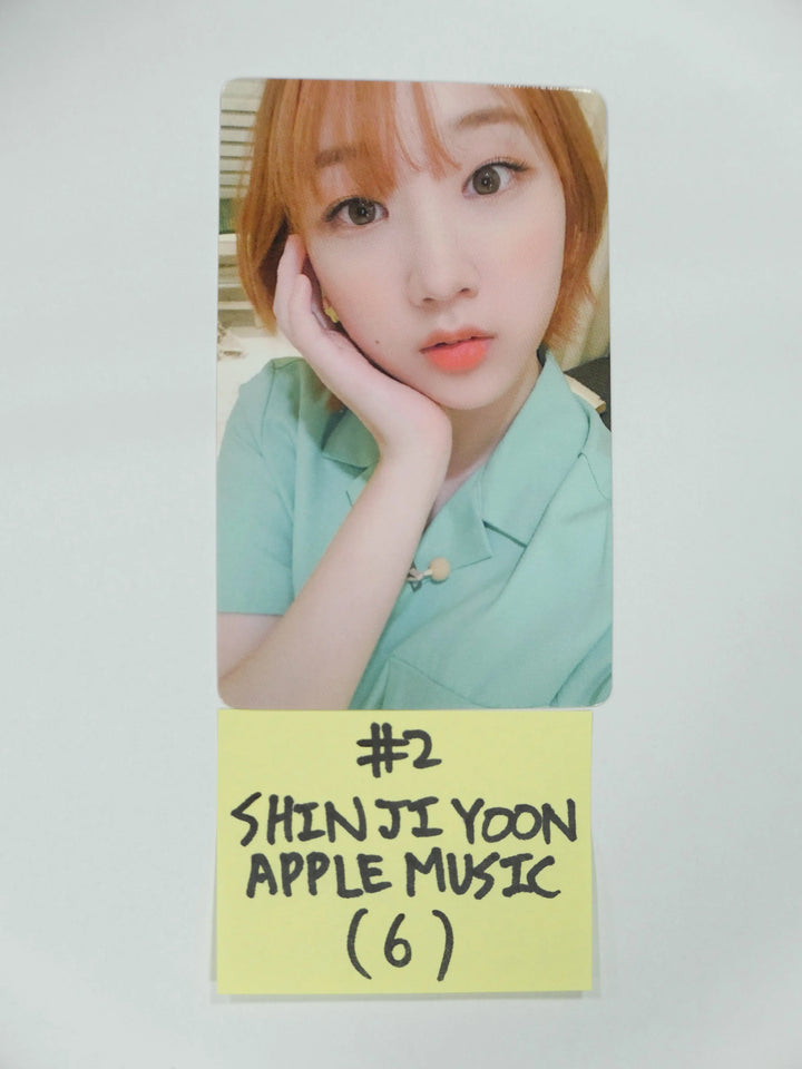 Weeekly - Play Game: Holiday - Applemusic Fan Sign Event Photocard - HALLYUSUPERSTORE