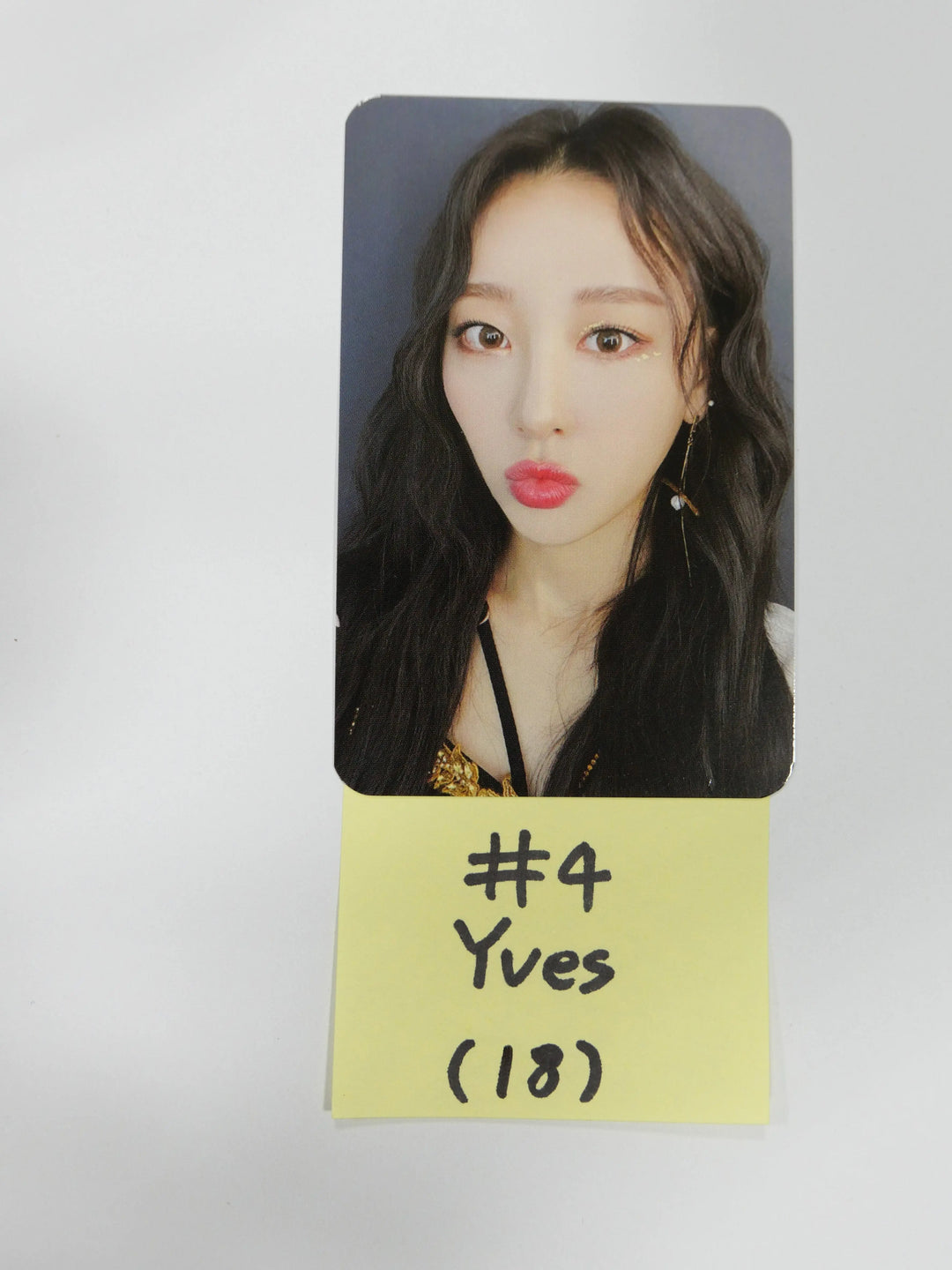 Loona &