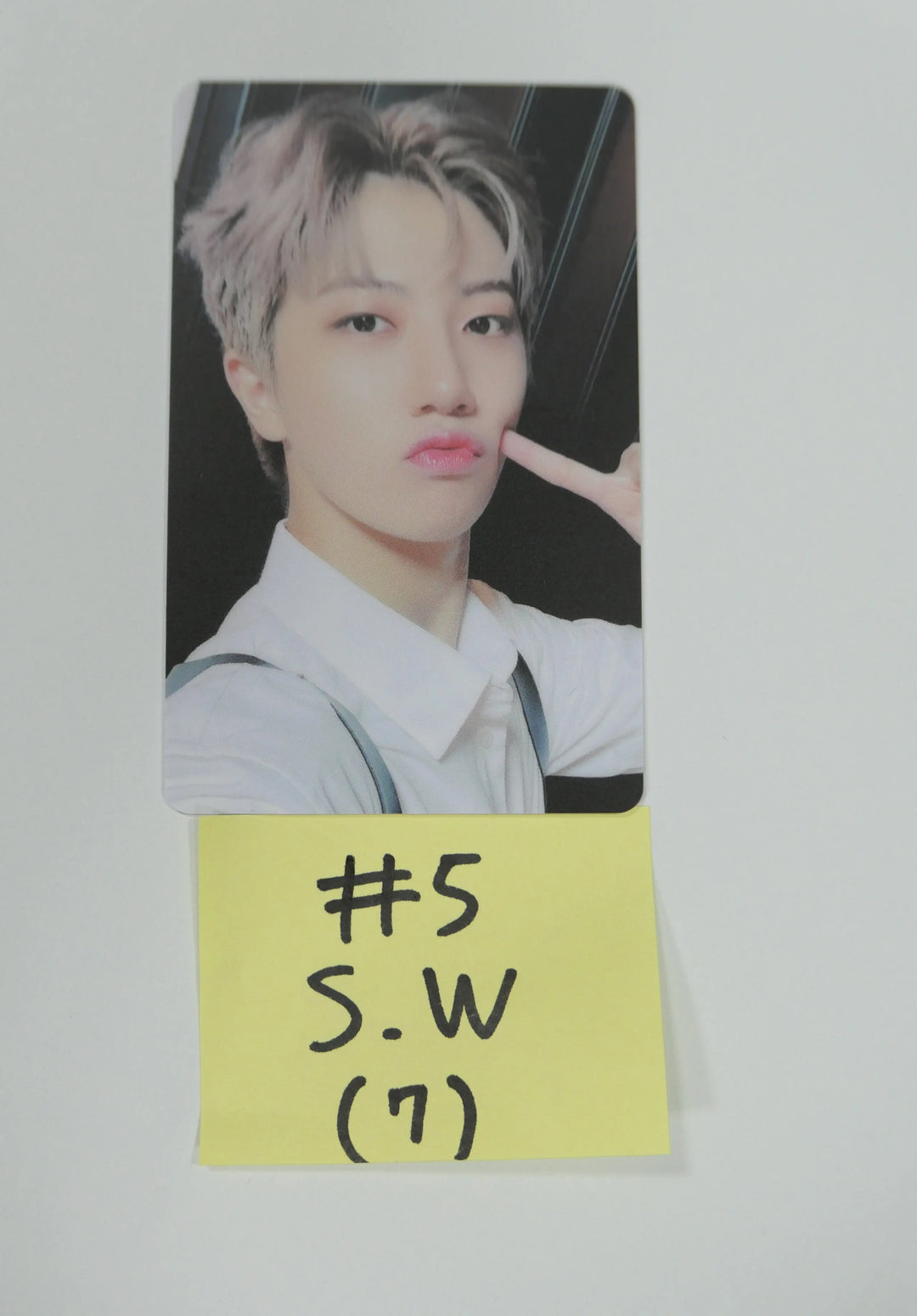 Cravity "The Awakening Written In The Stars" 1st - Soundwave Luckydraw Photocard - HALLYUSUPERSTORE