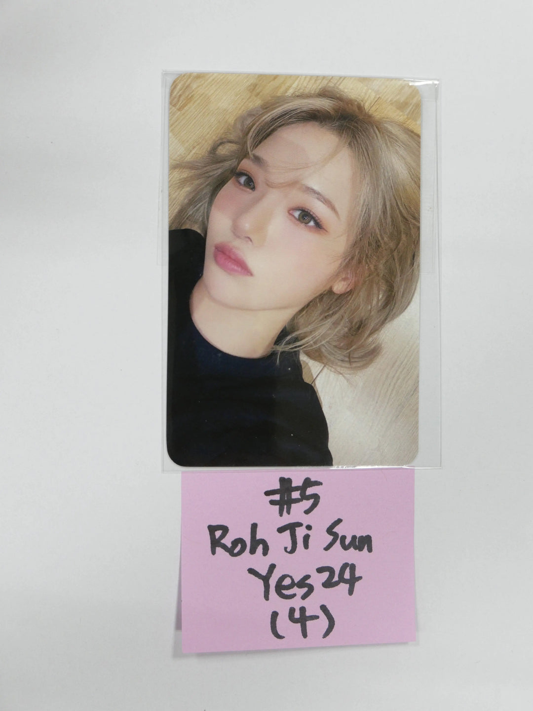 Fromis_9 "Talk&amp;Talk" - Yes24 Fan Sign Event Photocard - HALLYUSUPERSTORE