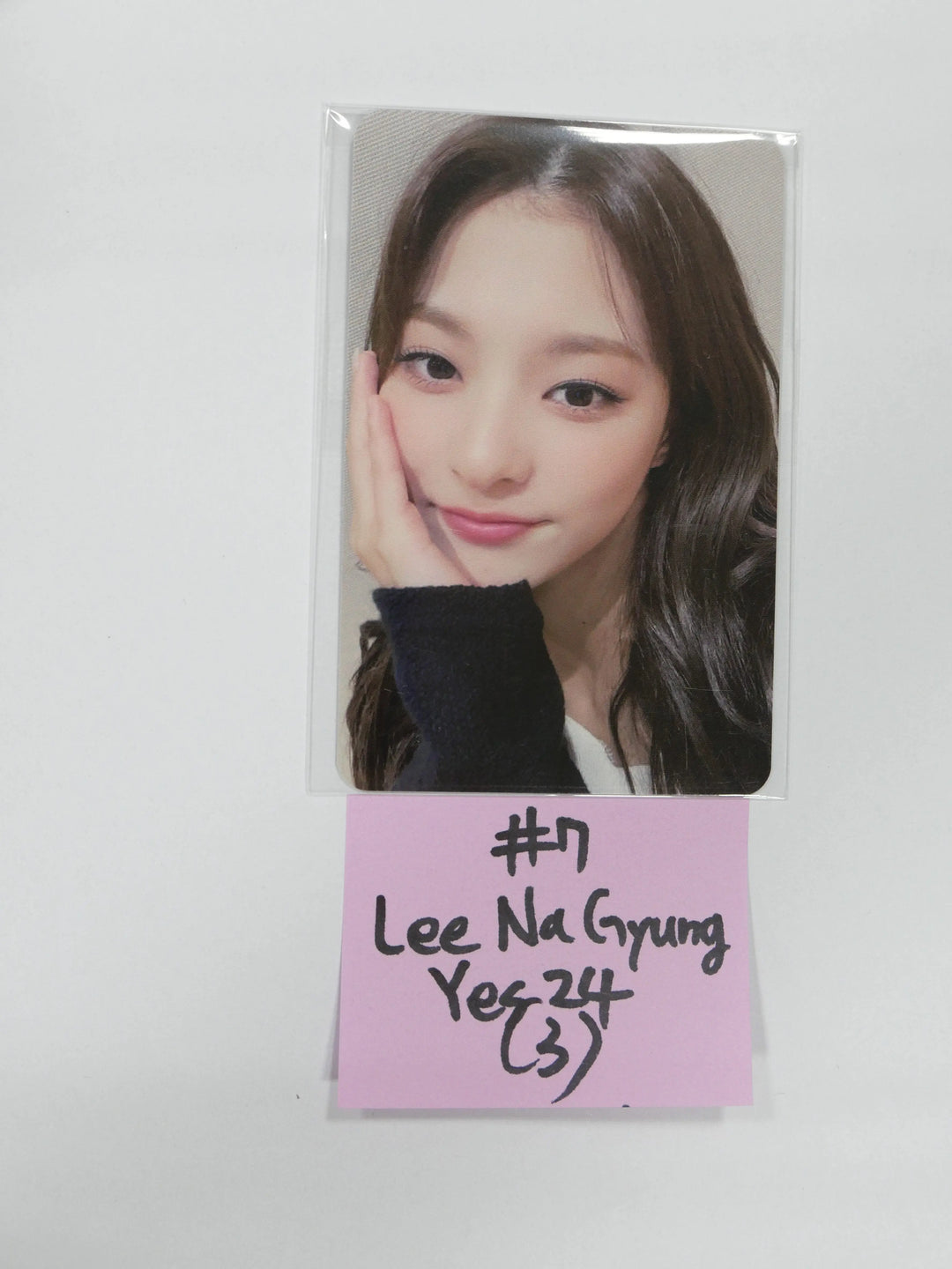 Fromis_9 "Talk&amp;Talk" - Yes24 Fan Sign Event Photocard - HALLYUSUPERSTORE