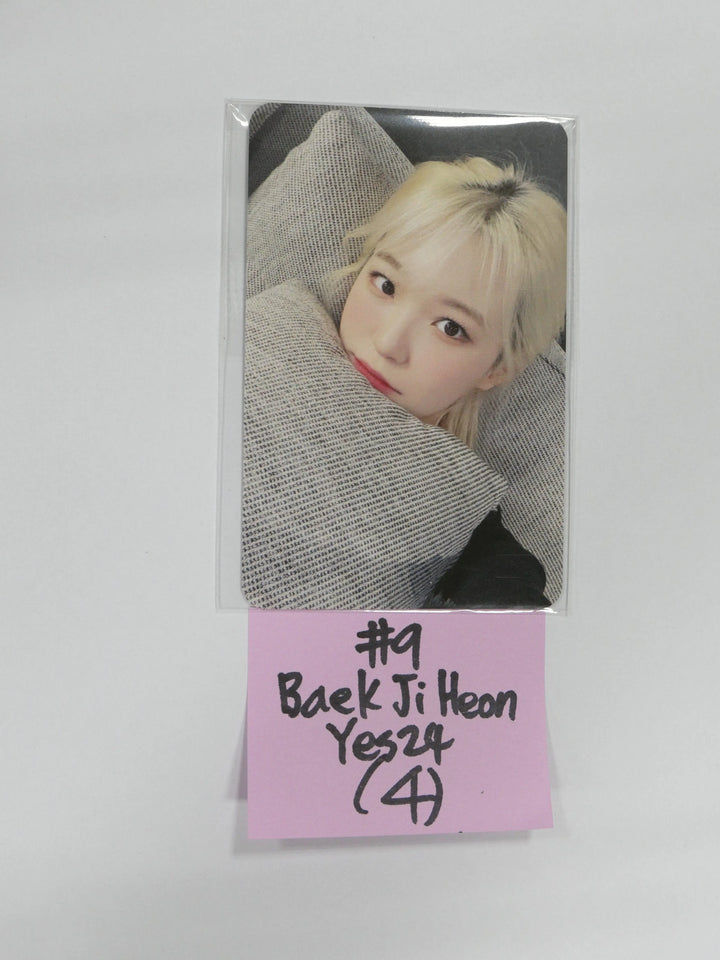Fromis_9 "Talk&amp;Talk" - Yes24 Fan Sign Event Photocard - HALLYUSUPERSTORE