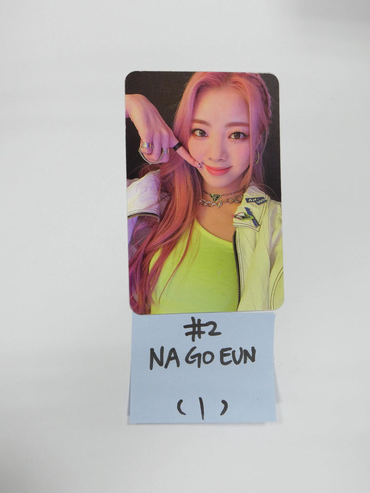 Purple Kiss "Hide &amp; Seek" - Official Photocard [Updated 10/01] - HALLYUSUPERSTORE