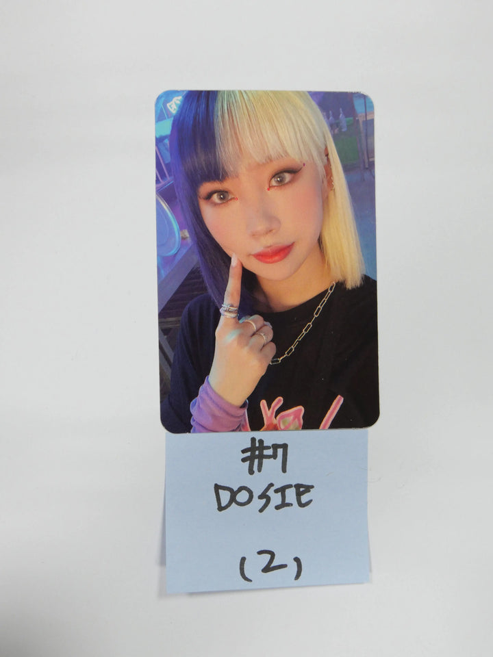 Purple Kiss "Hide &amp; Seek" - Official Photocard [Updated 10/01] - HALLYUSUPERSTORE