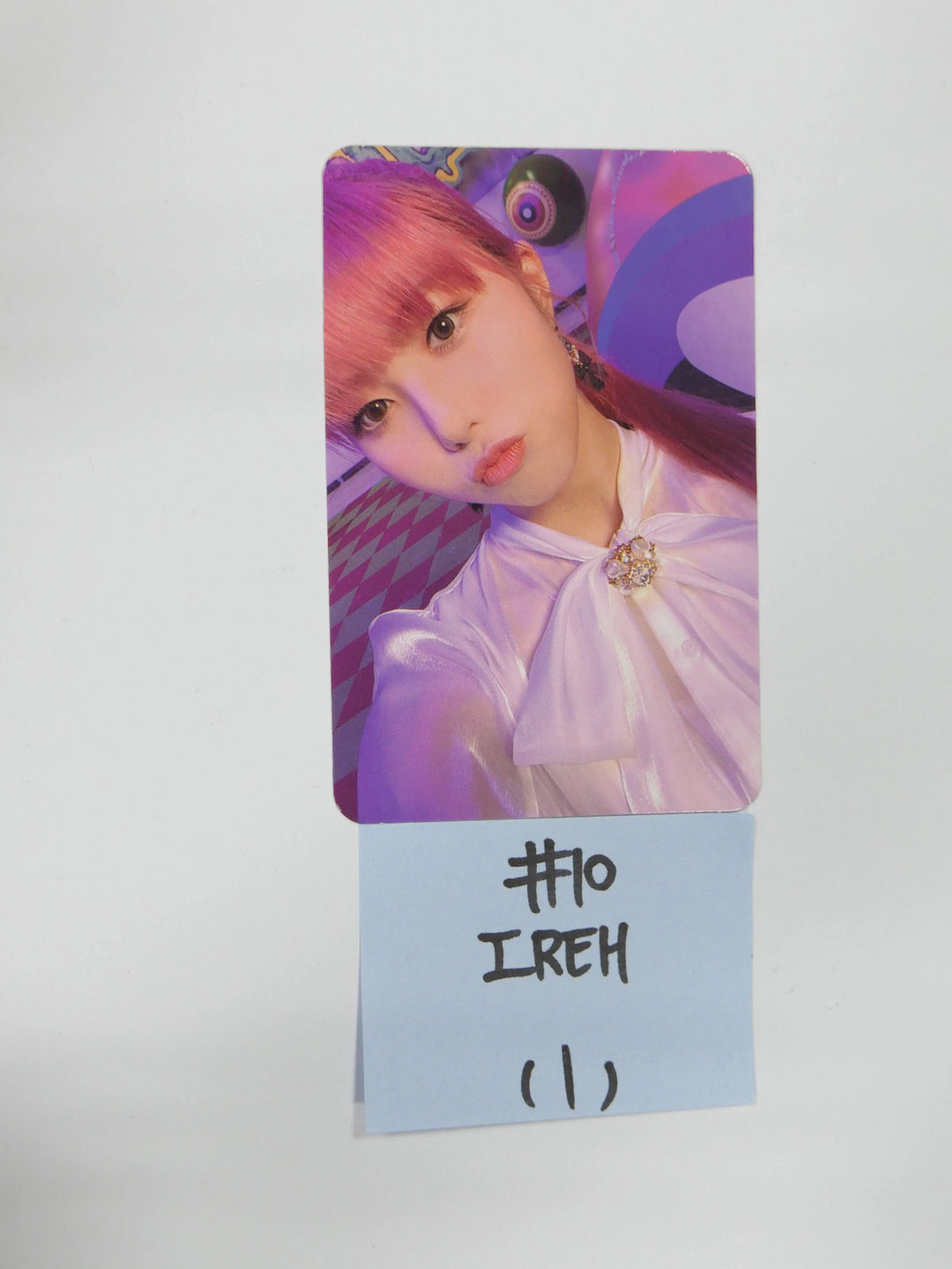 Purple Kiss "Hide &amp; Seek" - Official Photocard [Updated 10/01] - HALLYUSUPERSTORE