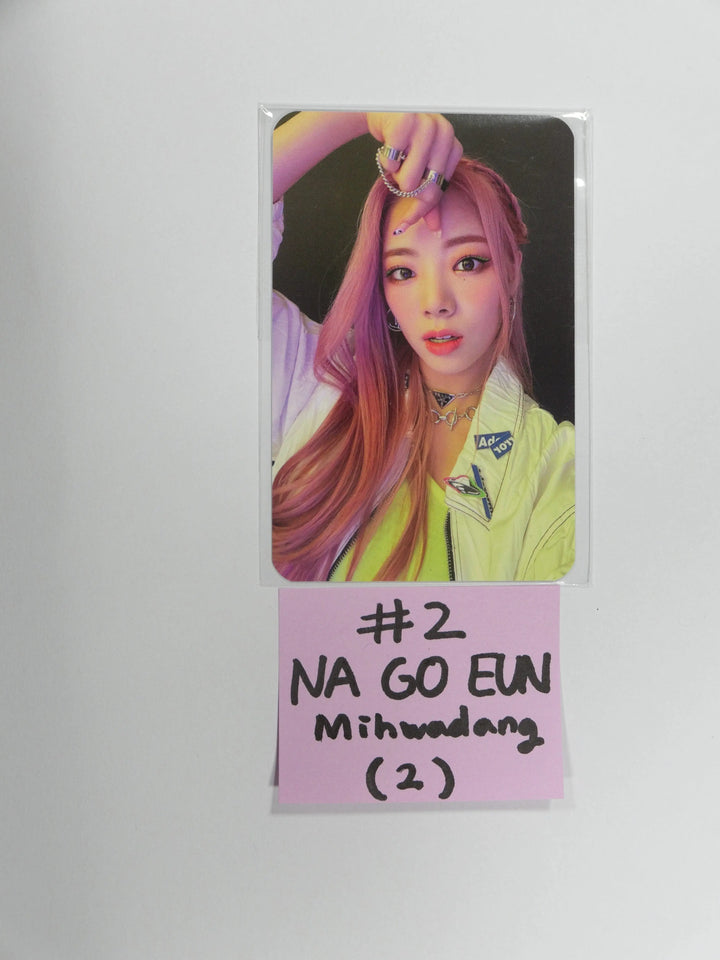 Purple Kiss "Hide &amp; Seek" - Mihwadang Fansign Event Photocard - HALLYUSUPERSTORE