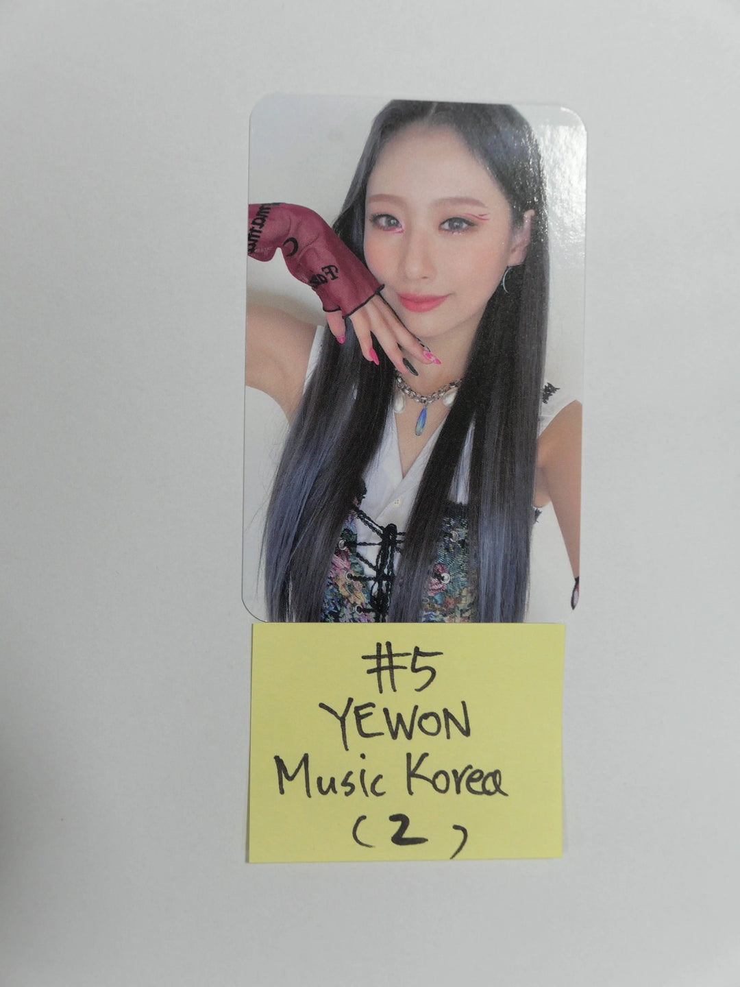 HOT ISSUE 1st Single Album &