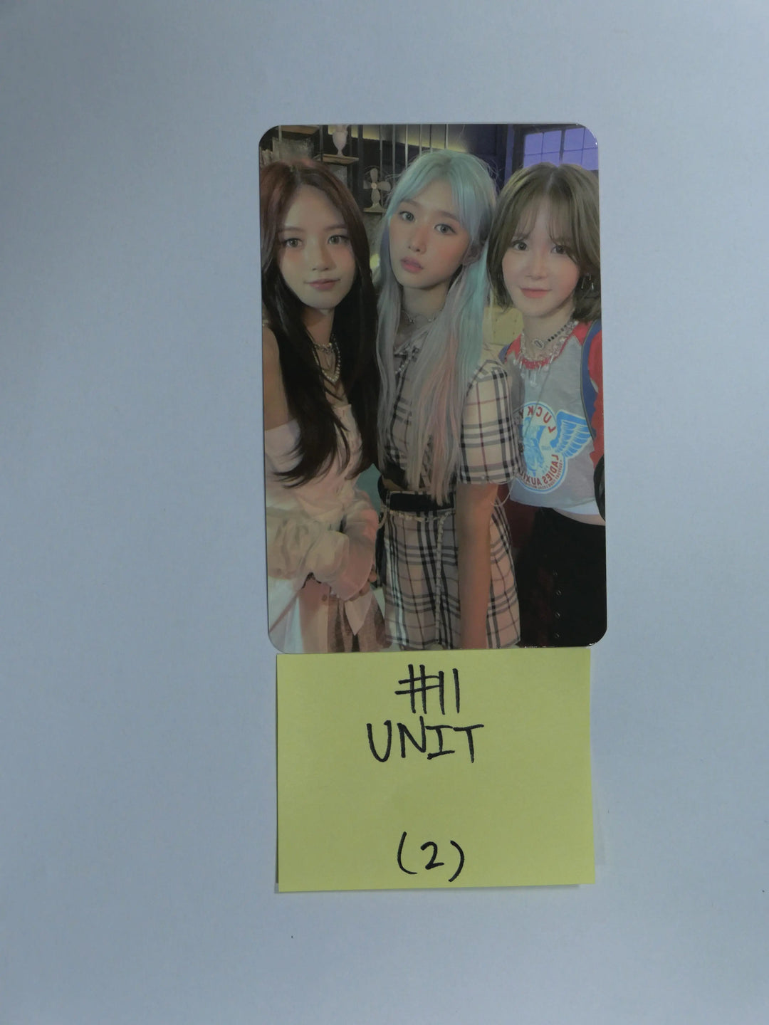 HOT ISSUE 1st Single Album &