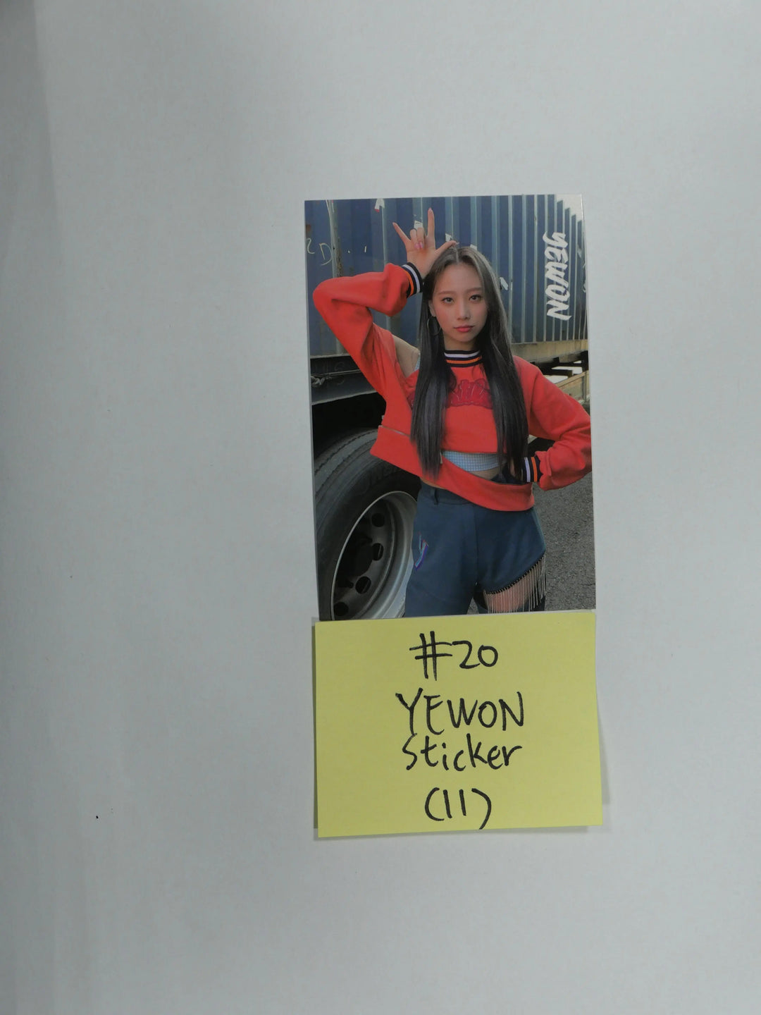 HOT ISSUE 1st Single Album &
