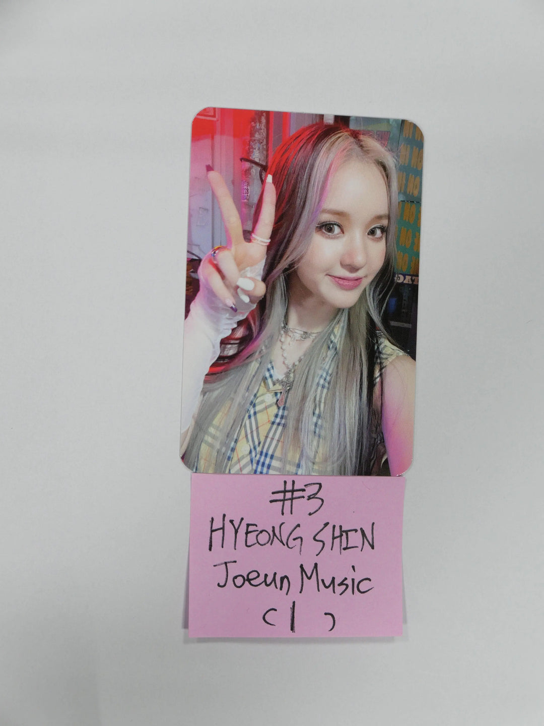 HOT ISSUE 1st Single Album &