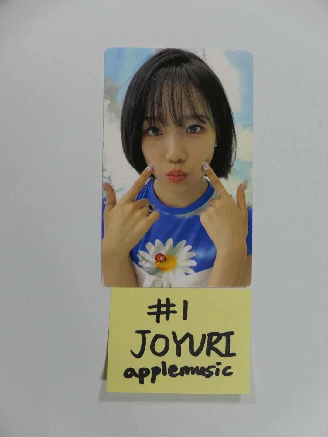 JO YURI (Of IZONE) &