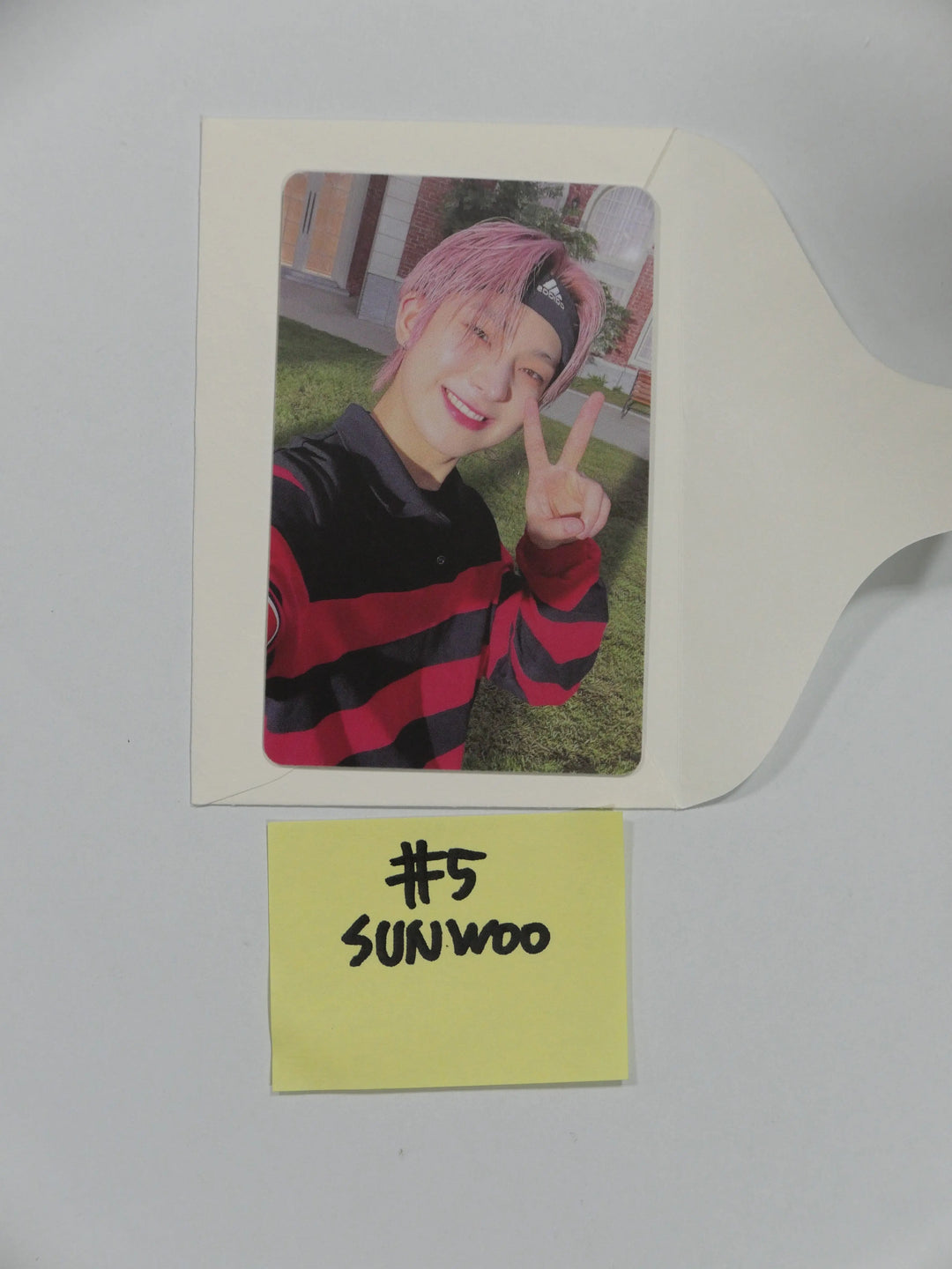 ENHYPEN - HYBE INSIGHT Event Photocard - HALLYUSUPERSTORE