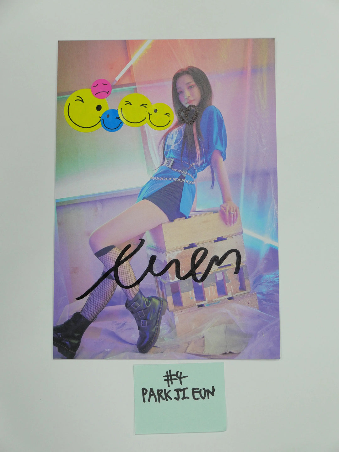 Purple Kiss &