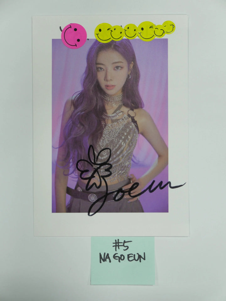 Purple Kiss &