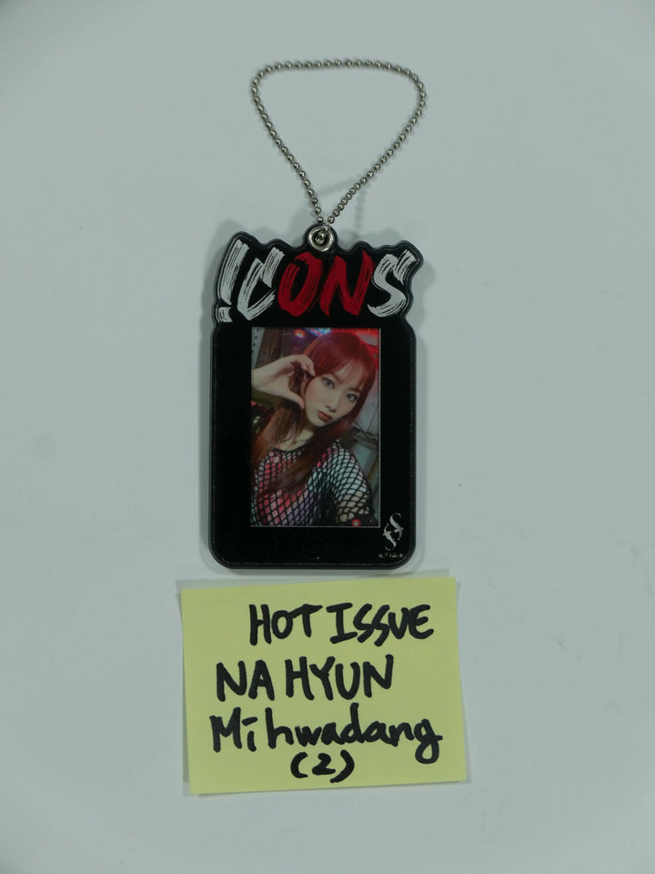 HOT ISSUE 1st Single Album &