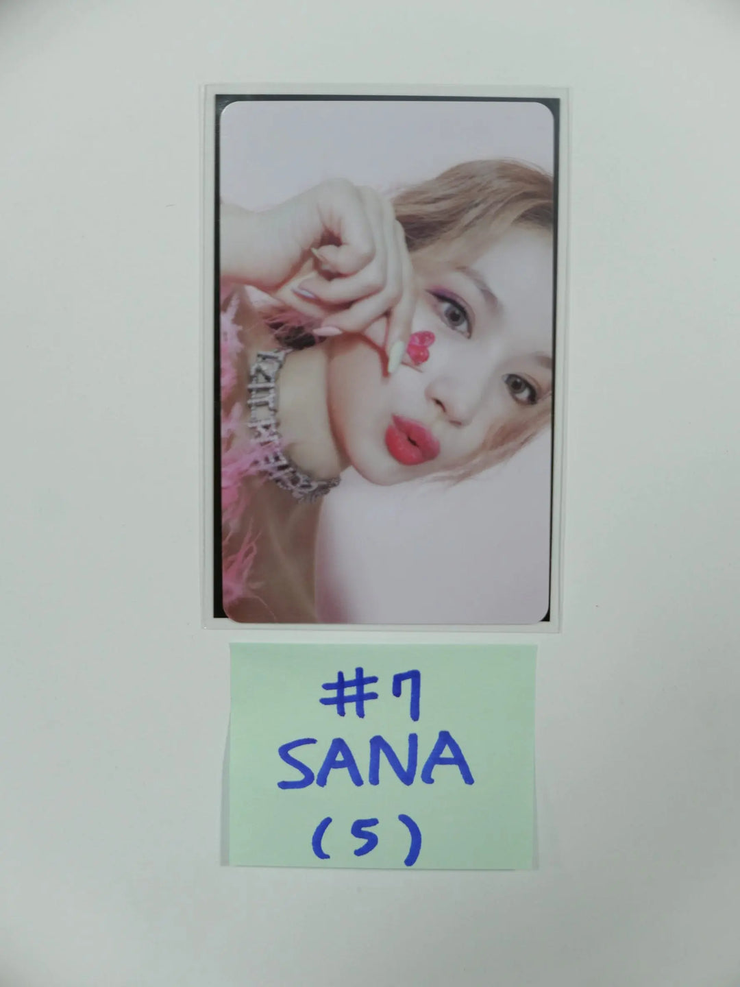 TWICE &
