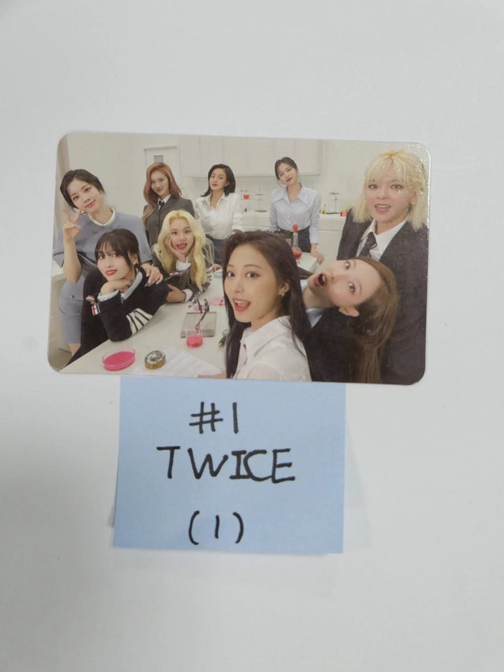 TWICE &