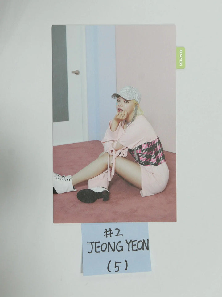 TWICE &