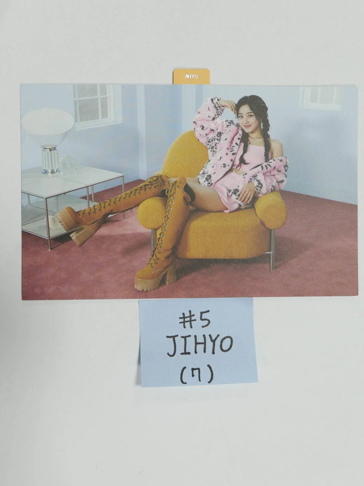 TWICE &