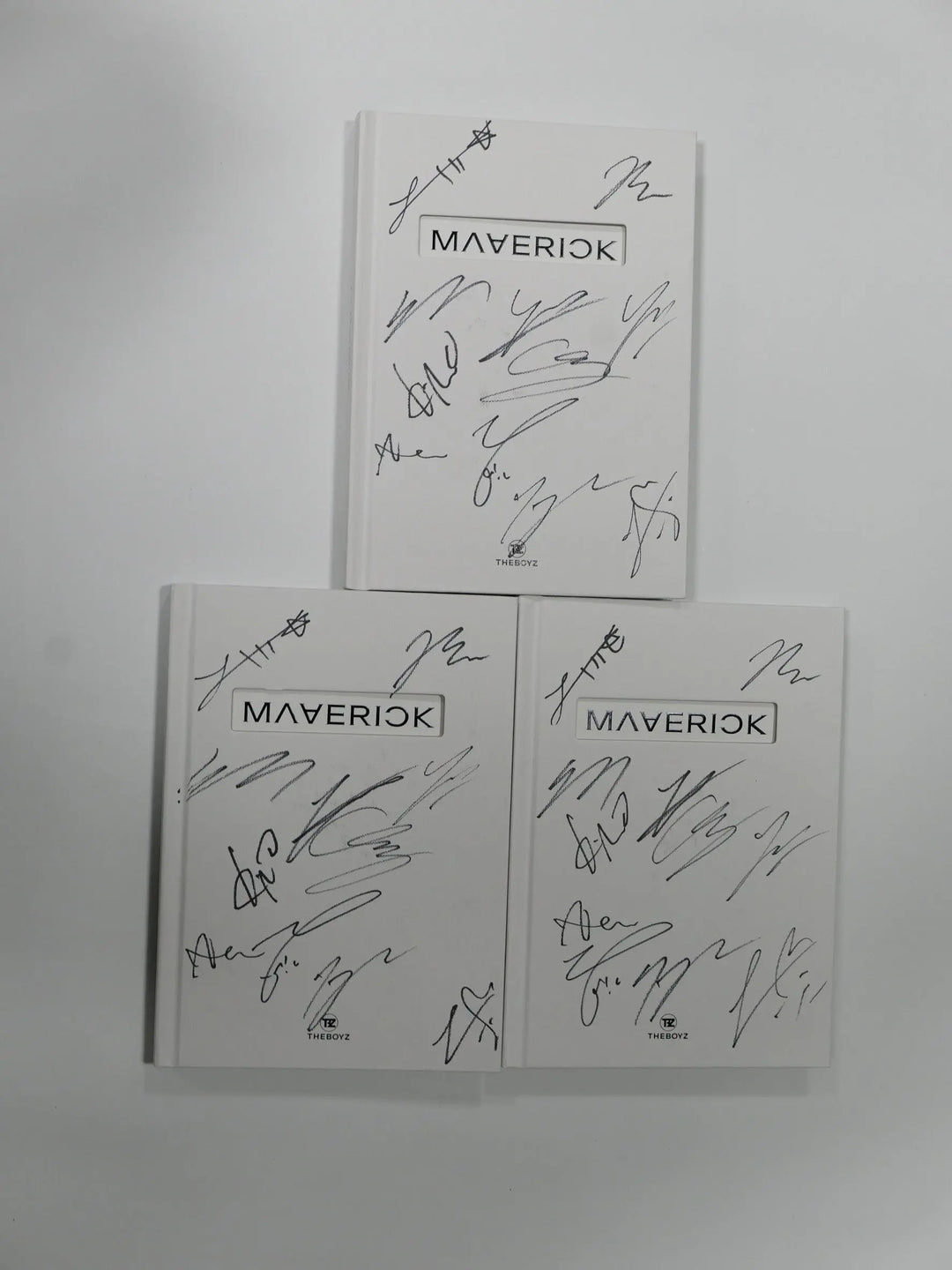 P1211644