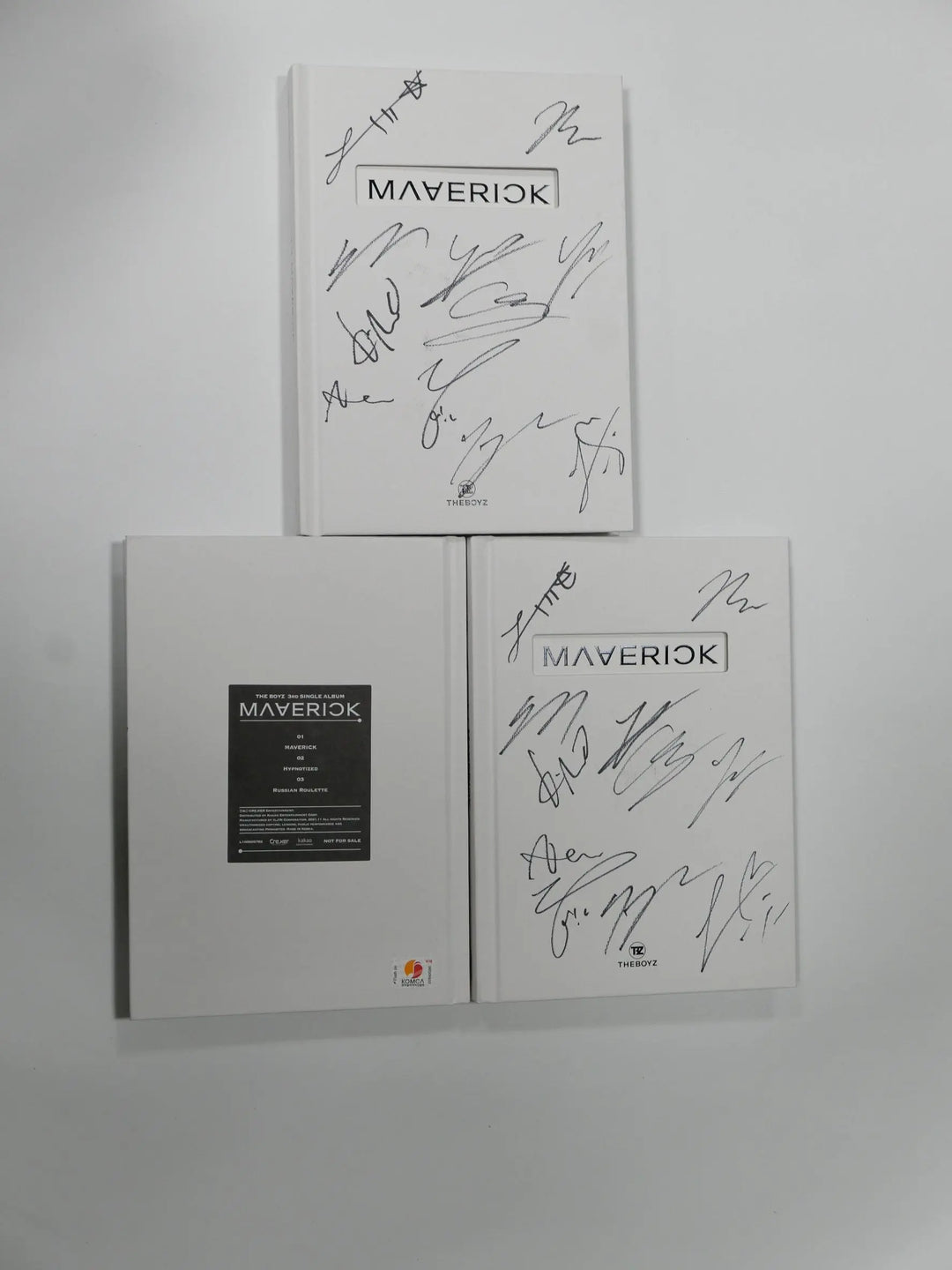 P1211645