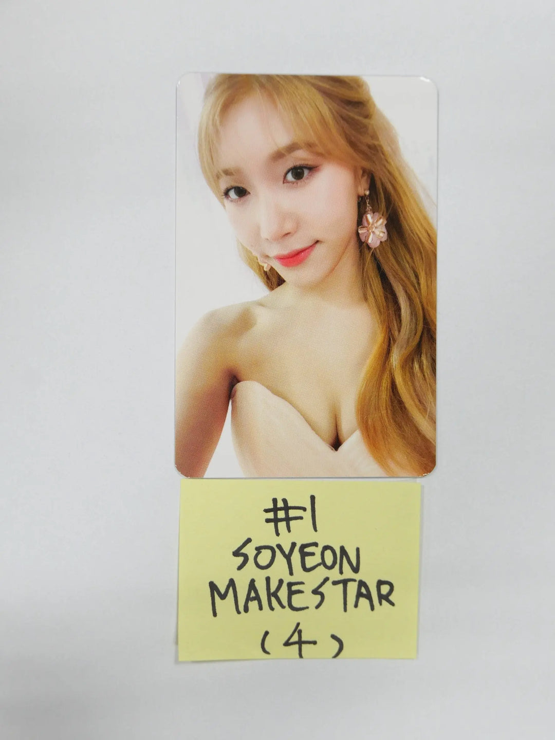 Laboum ‘Blossom’- Makestar Fan Sign Event Photocard - HALLYUSUPERSTORE