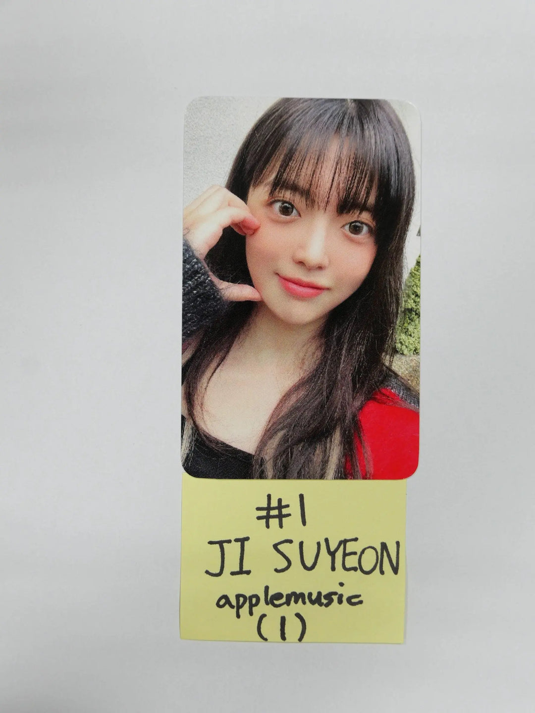 Weki Meki ‘I AM ME.’- Applemusic Fan Sign Event Photocard - HALLYUSUPERSTORE