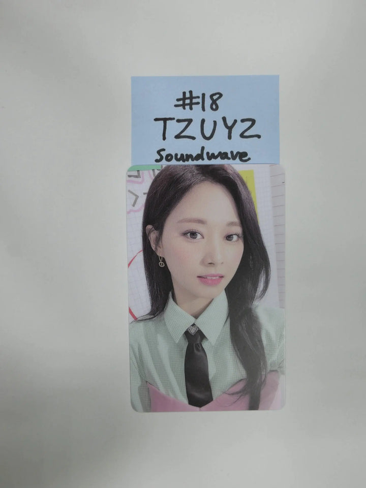 TWICE &