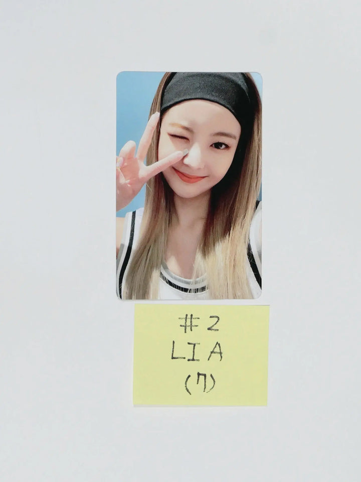 Itzy – No Bad Days DECEMBER <Let IT Snow> - Pre-order Benefit Polaroid Photocard &amp; Official Photocard - HALLYUSUPERSTORE