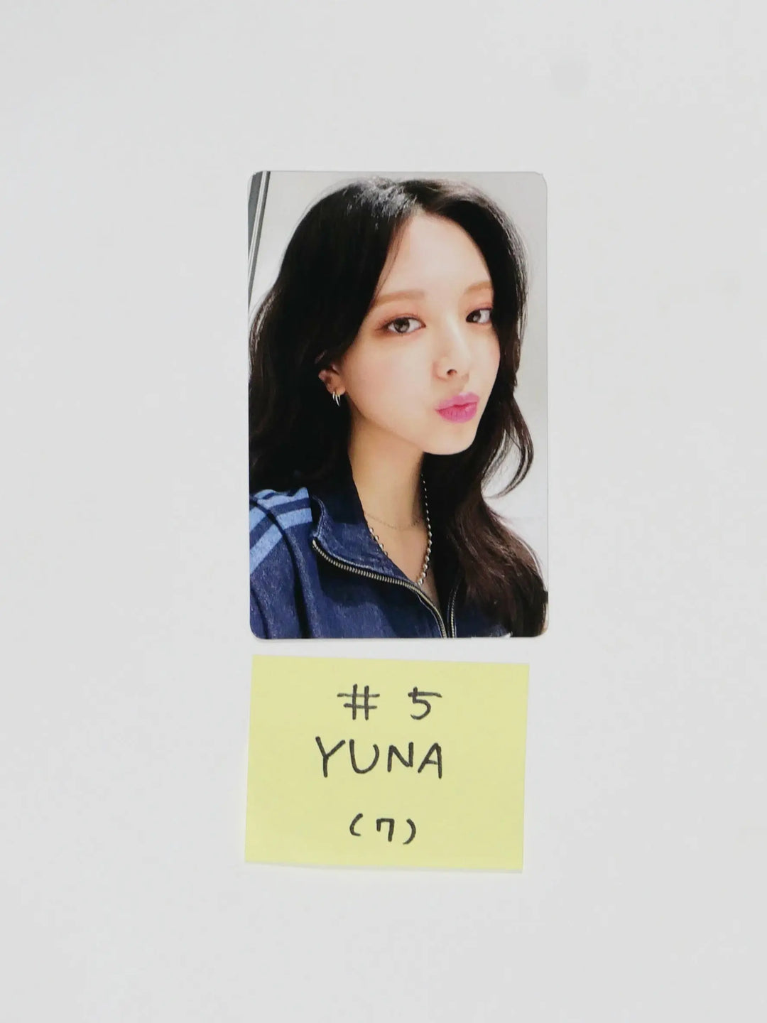 Itzy – No Bad Days DECEMBER <Let IT Snow> - Pre-order Benefit Polaroid Photocard &amp; Official Photocard - HALLYUSUPERSTORE