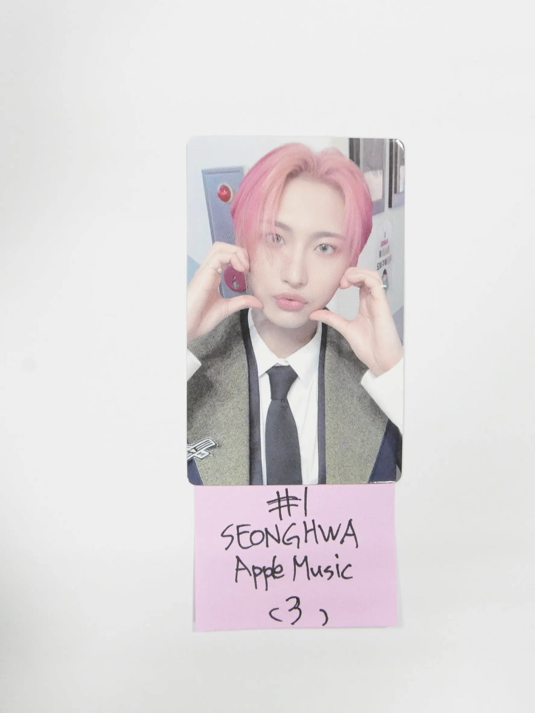 Ateez &