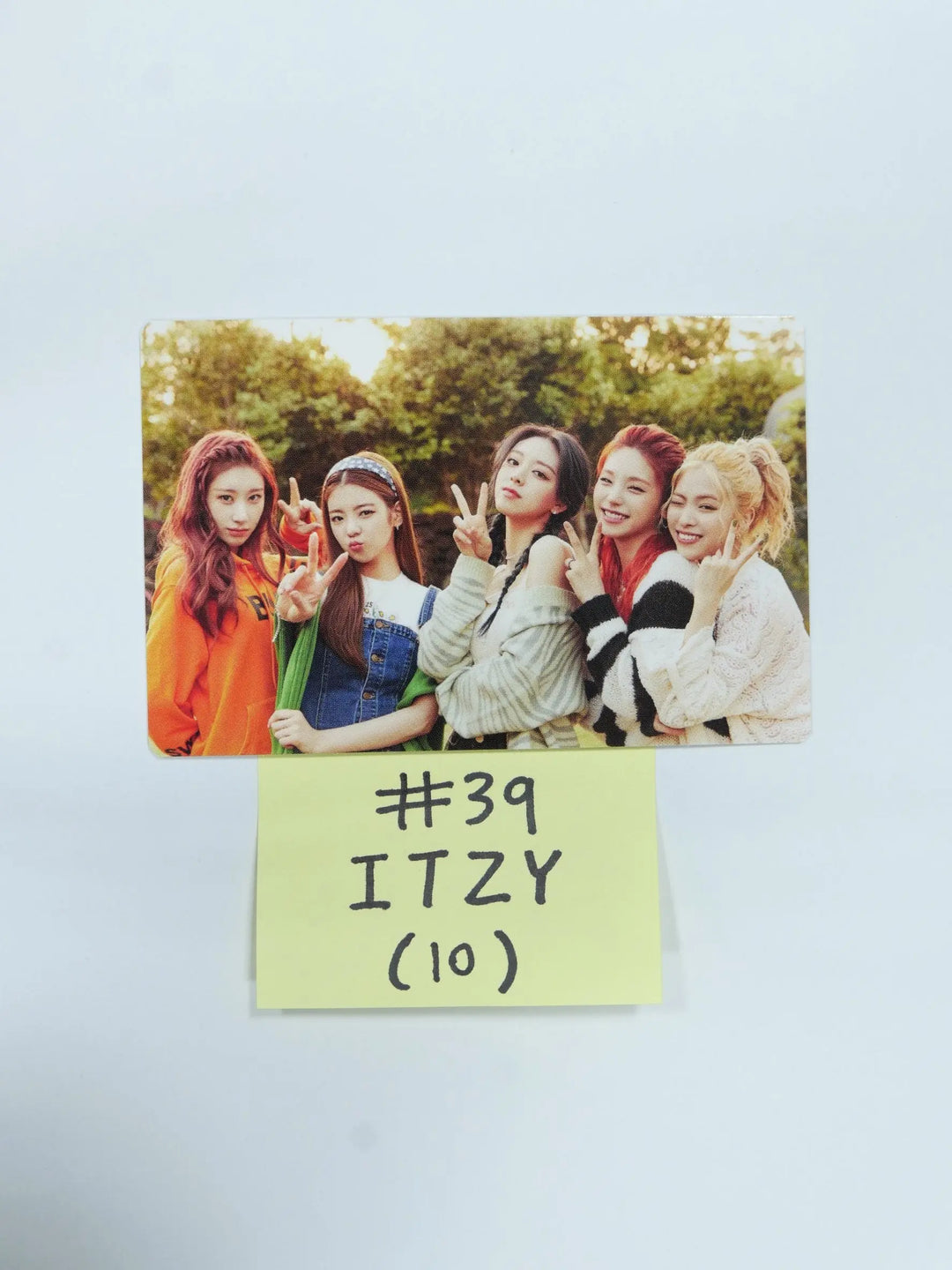 ITZY &