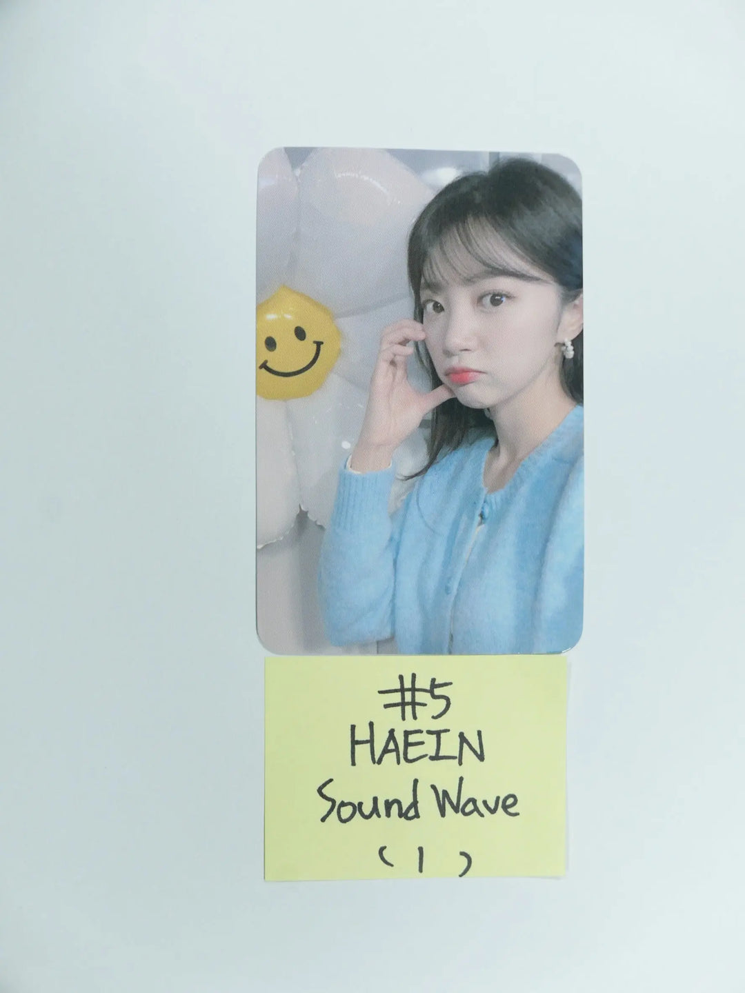 Laboum ‘Blossom’- Soundwave Fansign Event Photocard - HALLYUSUPERSTORE