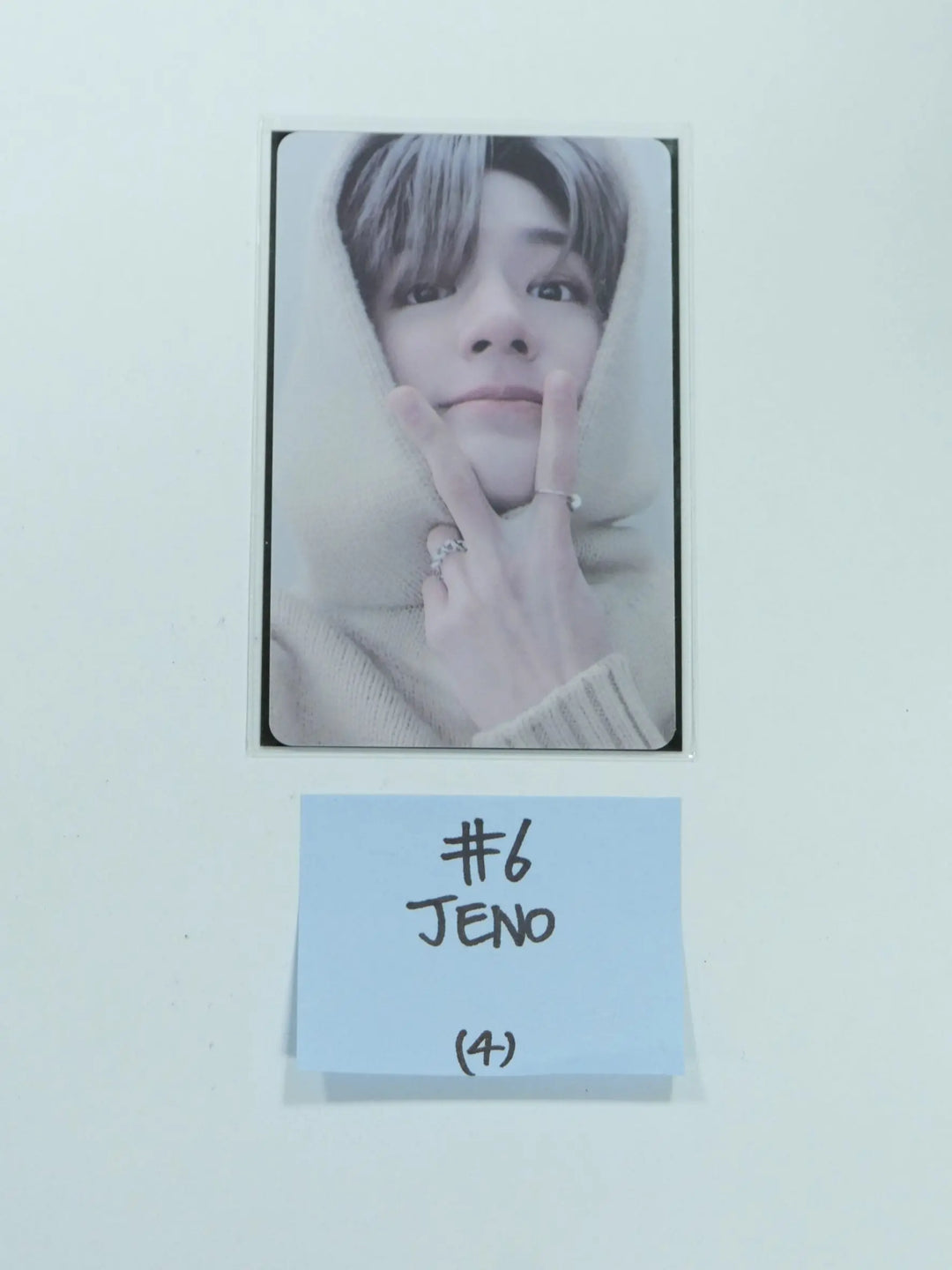 NCT Universe - SM Town Luckydraw Photocard (2) - HALLYUSUPERSTORE