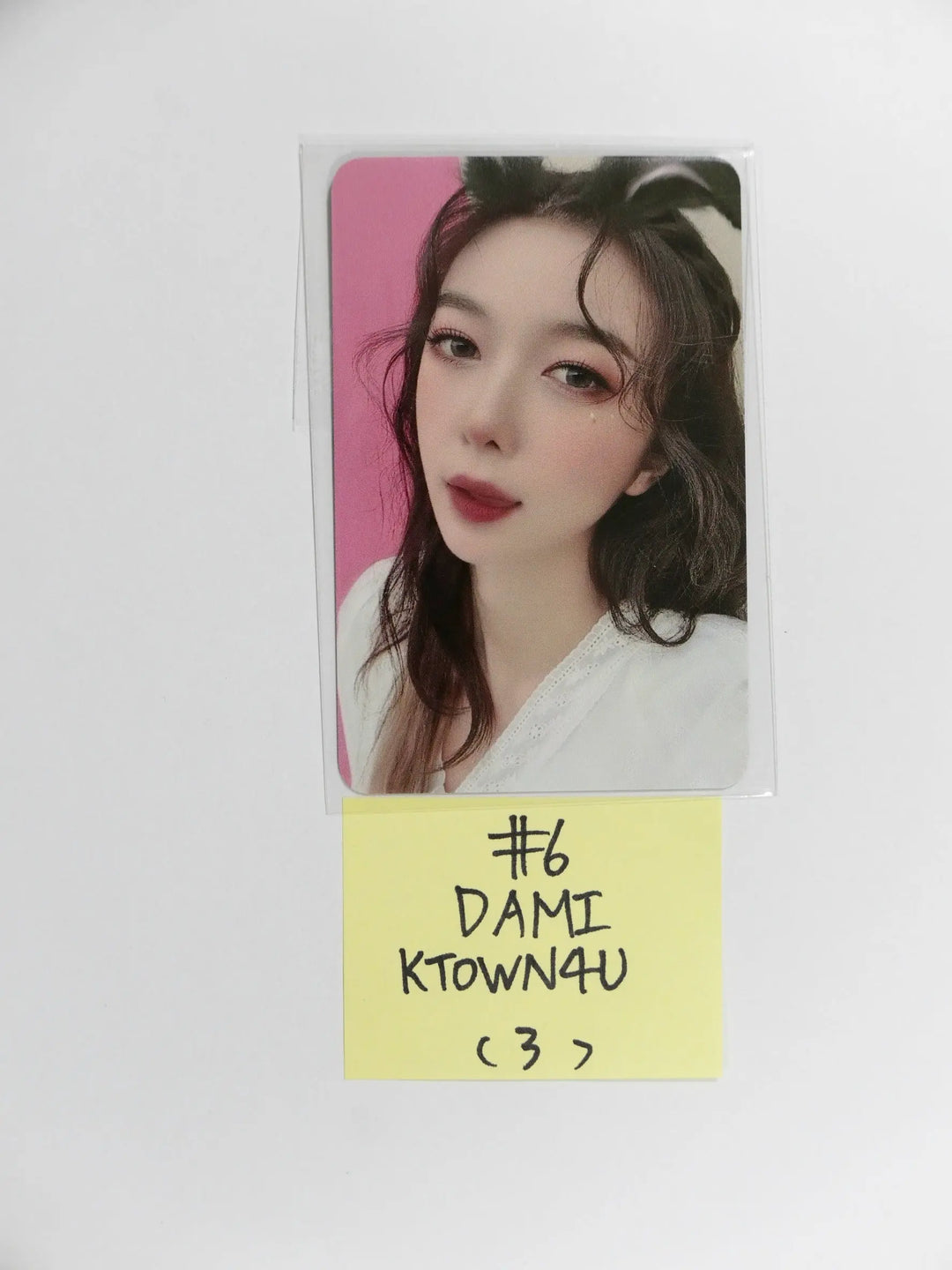Dreamcatcher - 2022 Season’s Greeting Ktown4U Pre-Order Benefit Photocard [Updated 1/14] - HALLYUSUPERSTORE