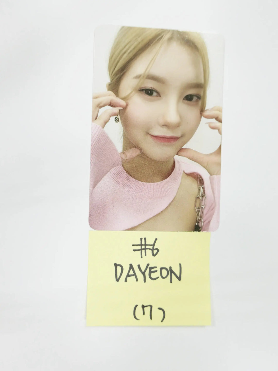 Kep1er "FIRST IMPACT" 1st - Official Photocard (Connect O Ver.) - HALLYUSUPERSTORE