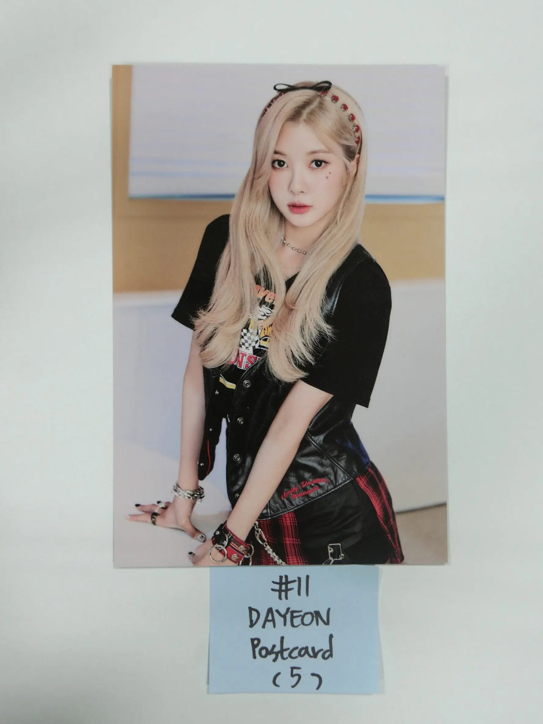 Kep1er "FIRST IMPACT" 1st - Official Postcard [Updated 1/10] - HALLYUSUPERSTORE