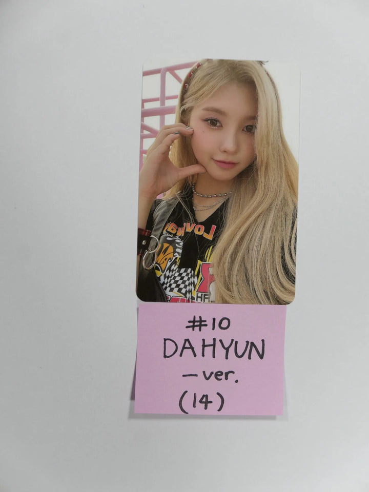 Kep1er "FIRST IMPACT" 1st - Official Photocard (Connect - Ver.) [Updated 1/10] - HALLYUSUPERSTORE