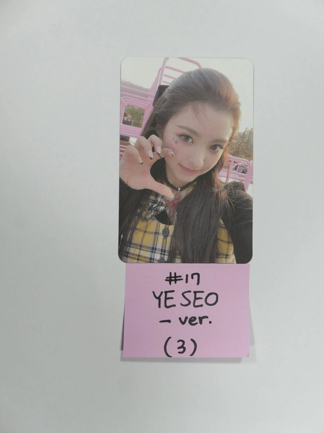 Kep1er "FIRST IMPACT" 1st - Official Photocard (Connect - Ver.) [Updated 1/10] - HALLYUSUPERSTORE
