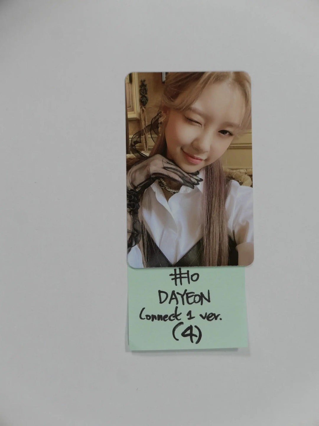 Kep1er "FIRST IMPACT" 1st - Official Photocard (Connect 1 Ver.) [Updated 1/10] - HALLYUSUPERSTORE