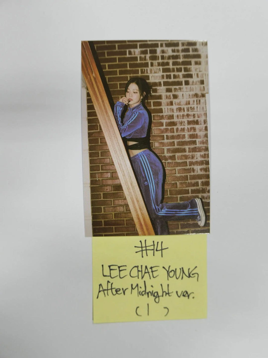 Fromis_9 "Midnight Guest" - Official Photocard [After Midnight Ver] (Updated 2/21) - HALLYUSUPERSTORE