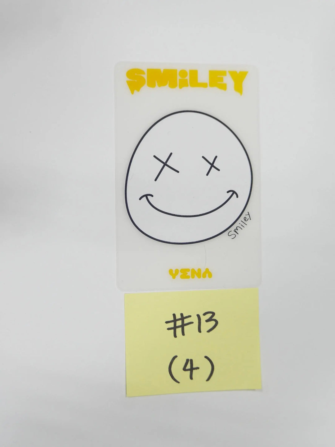 YENA "ˣ‿ˣ (SMiLEY)" - Official Photocard - HALLYUSUPERSTORE