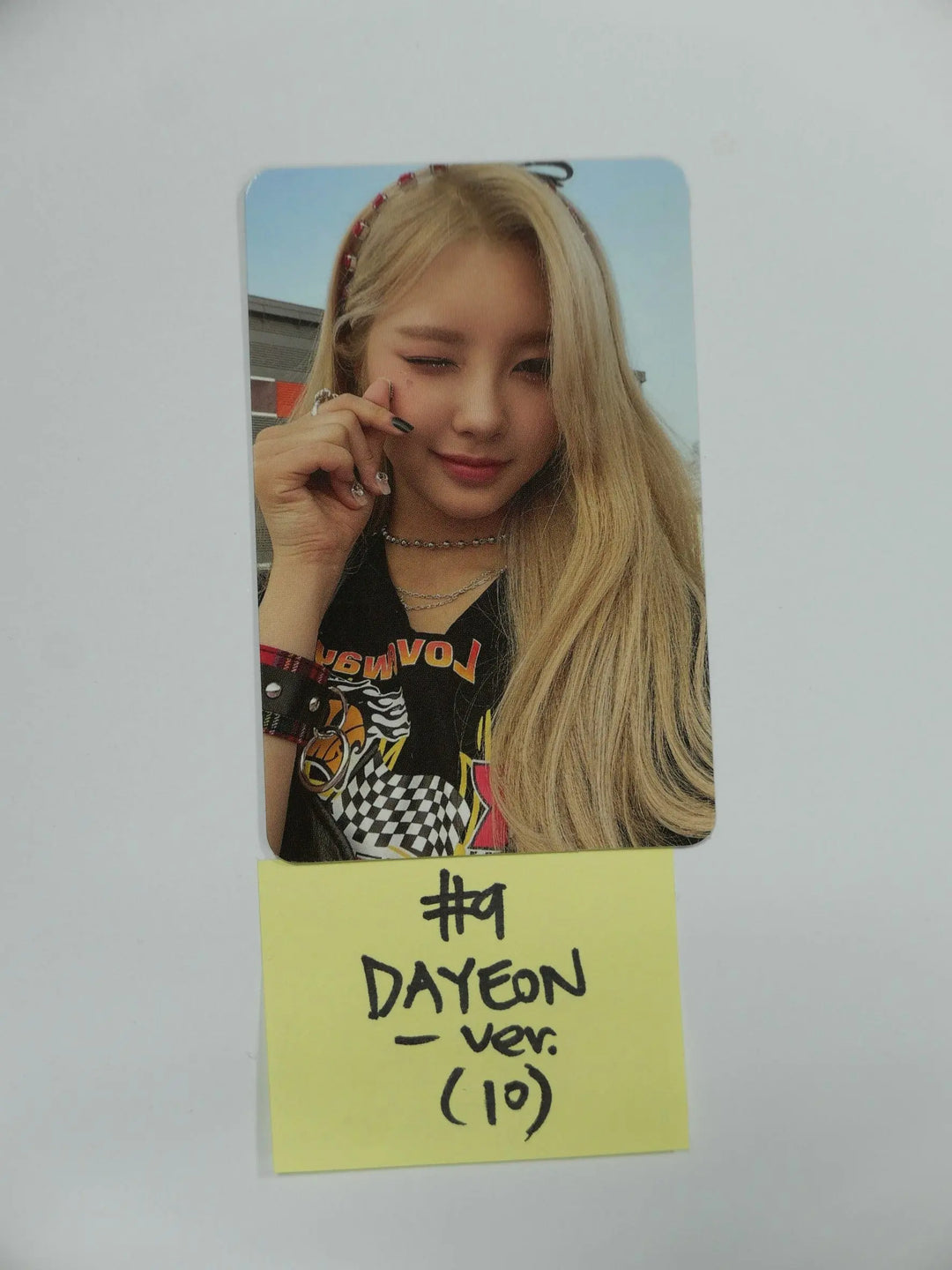 Kep1er "FIRST IMPACT" 1st - Official Photocard (Connect - Ver.) [Updated 1/20] - HALLYUSUPERSTORE