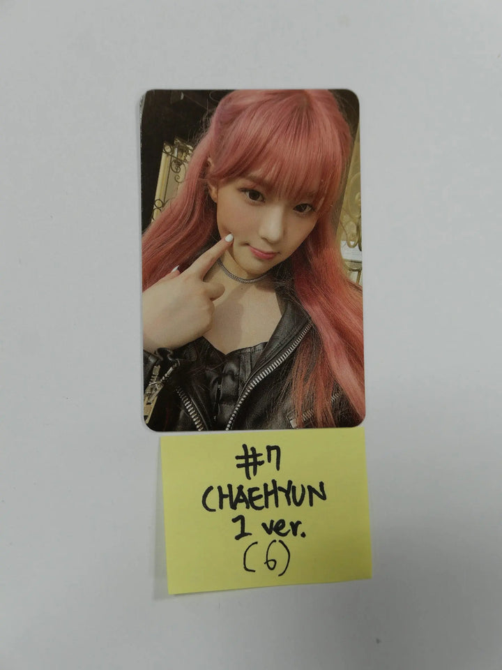 Kep1er "FIRST IMPACT" 1st - Official Photocard (Connect 1 Ver.) [Updated 1/20] - HALLYUSUPERSTORE