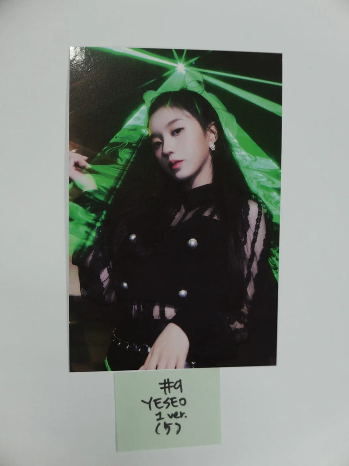 Kep1er "FIRST IMPACT" 1st - Official Postcard [Updated 1/20] - HALLYUSUPERSTORE