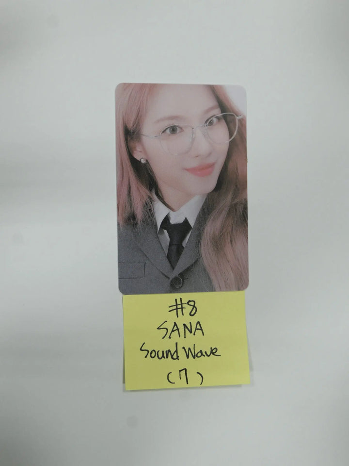TWICE &